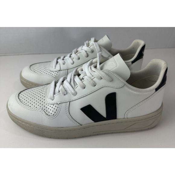 Veja Women’s Sneakers White Leather Black V Logo Lace Up Shoes Size EU 40 US 9 - Picture 2 of 12